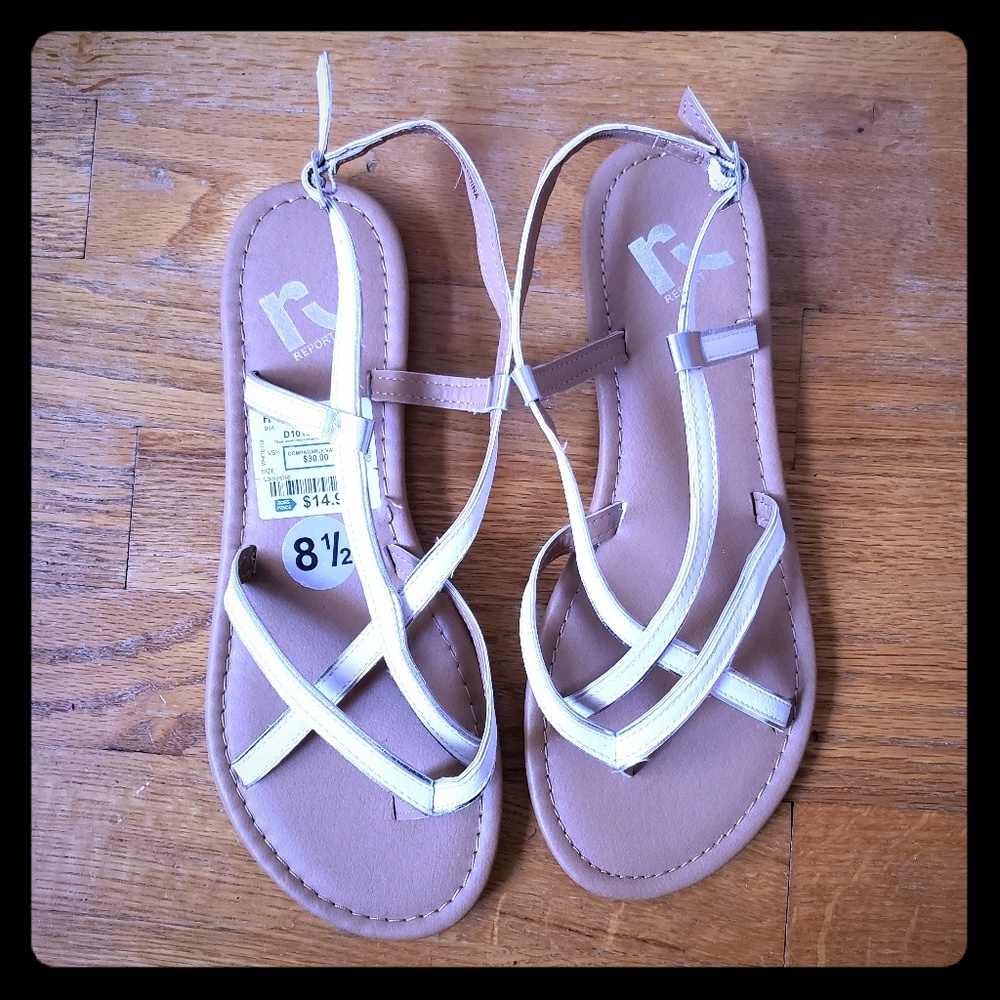 Never worn white Report sandles